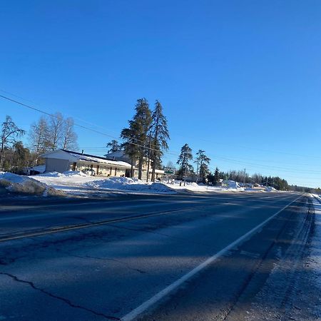 Pine Ridge Motel Timmins Ngoại thất bức ảnh