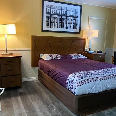 Pine Ridge Motel Timmins Ngoại thất bức ảnh