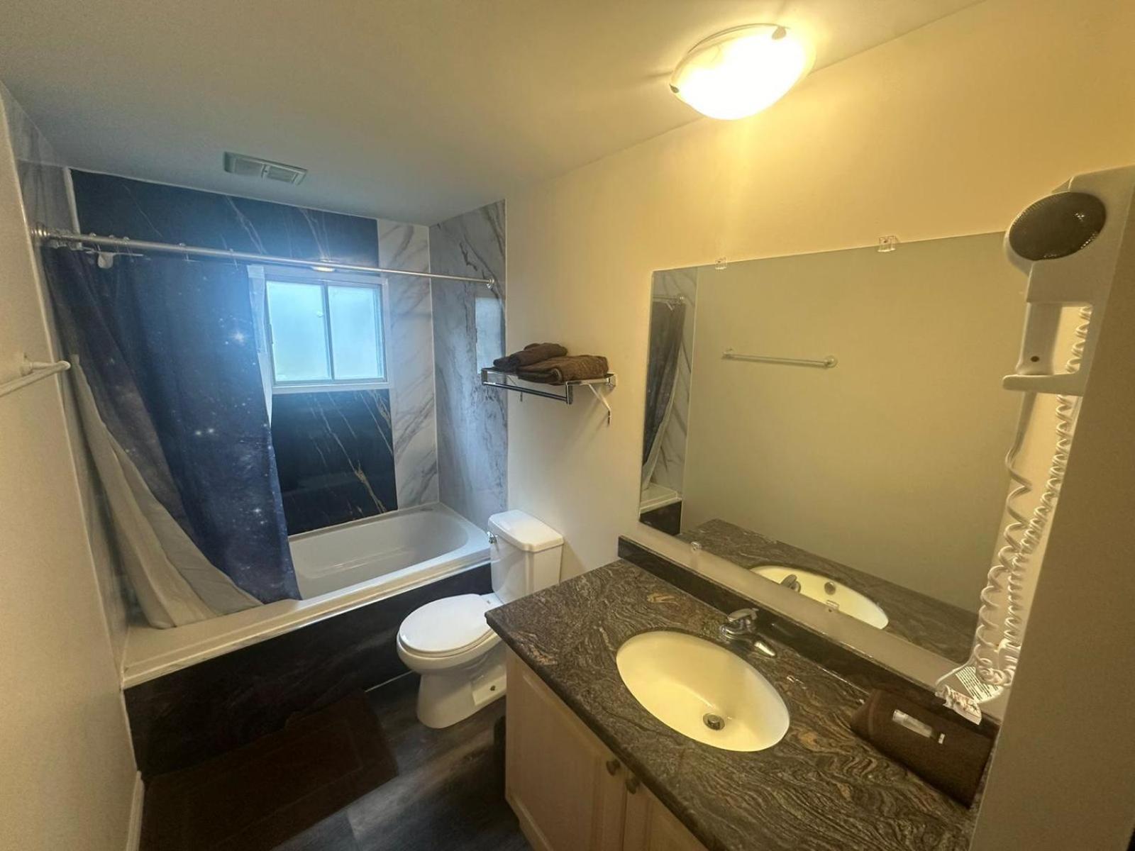 Pine Ridge Motel Timmins Ngoại thất bức ảnh