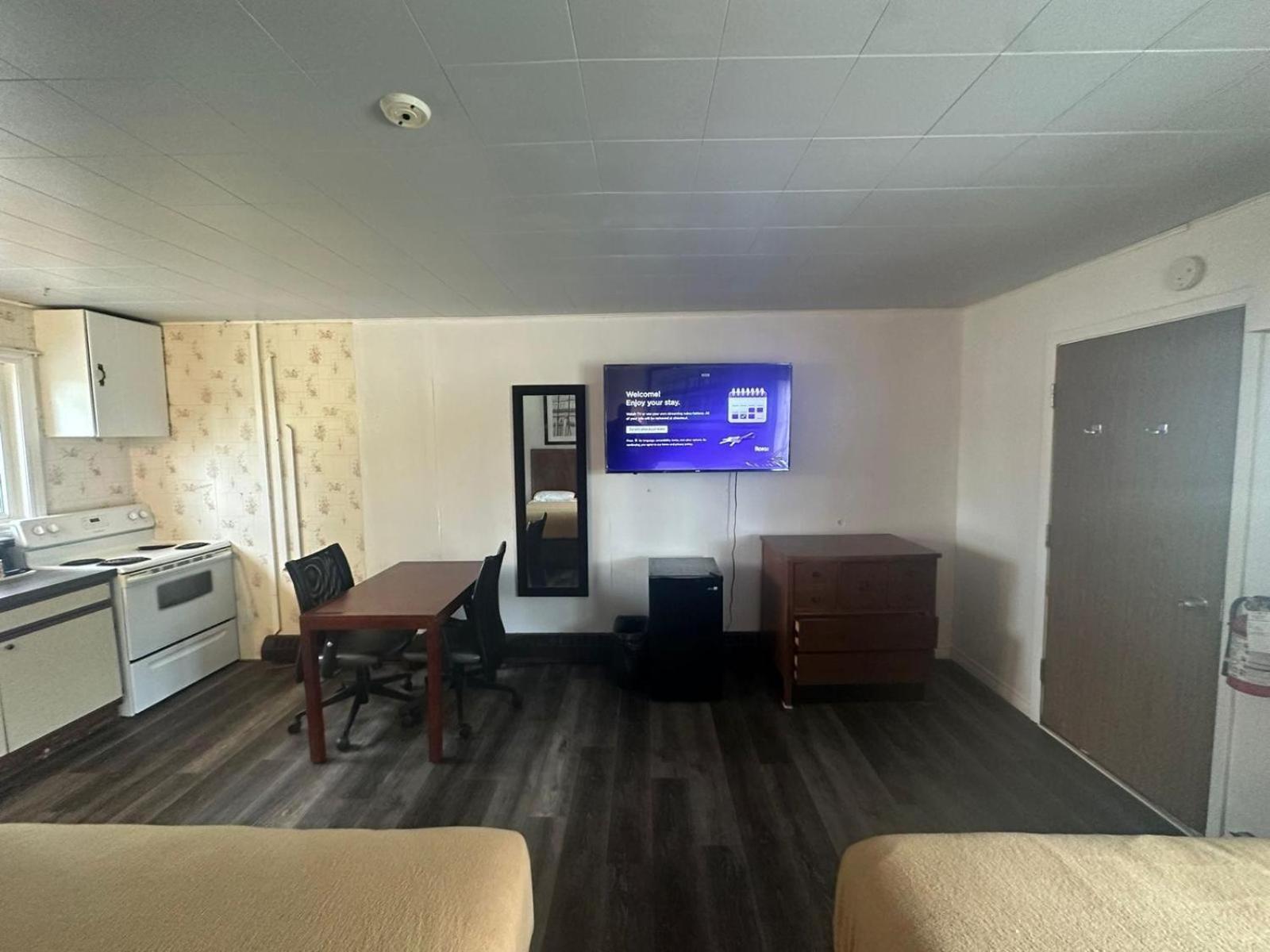 Pine Ridge Motel Timmins Ngoại thất bức ảnh