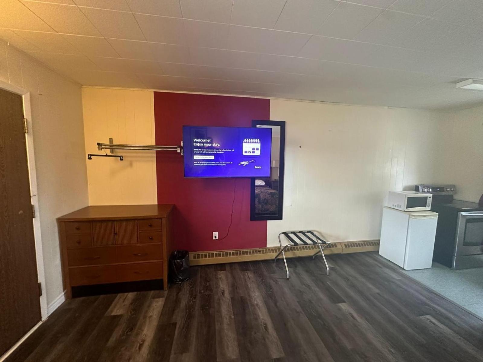 Pine Ridge Motel Timmins Ngoại thất bức ảnh